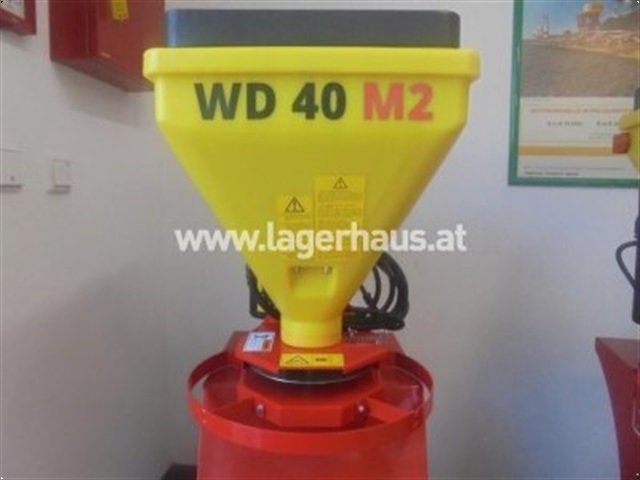 - - - WD 40 M2