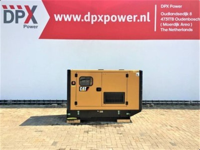 - - - Cat DE88E0 - 88 kVA Generator - DPX-18012