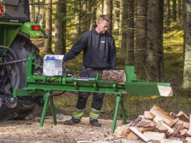 - - - Kellfri Holzspalter mit Traktorantrieb, 7 t, 70 cm