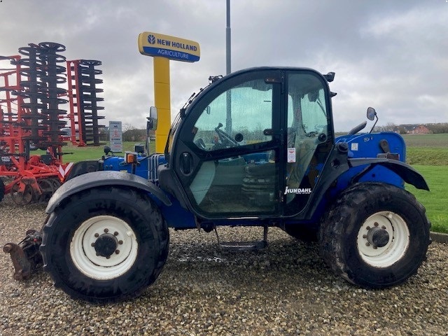 New Holland LM7.35
