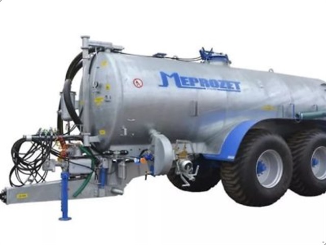 - - - Güllefass PN-3/18 / 18 000 litrów / Camión cisterna de purín Meprozet PN-3/18