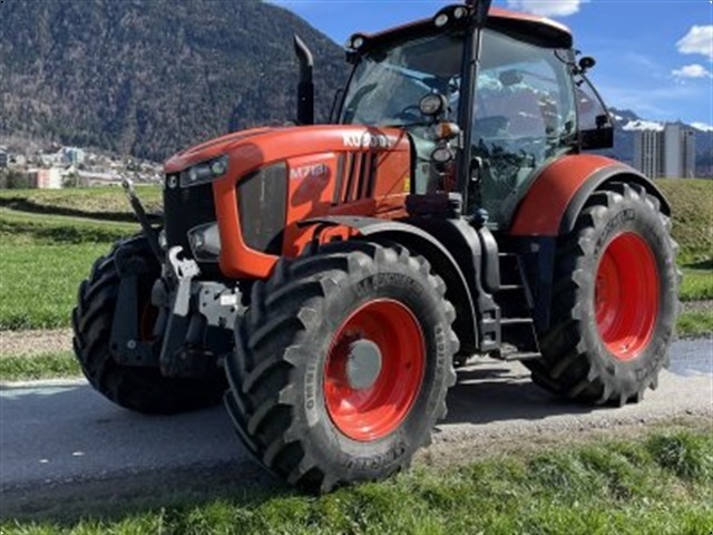Kubota M7131 Traktor